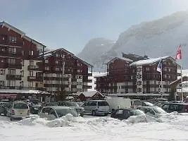 Odalys Le Rond Point Des Pistes Apartment Val Claret